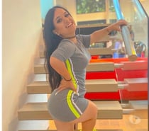 Texting Midget Queen contact me on whatsapp