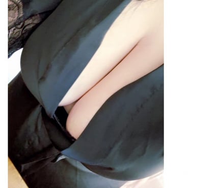 Escort South Wimbledon South West London - Photos for CURVY and NATURAL BUSTY Luisa in Merton ! BEST MASSAGE !