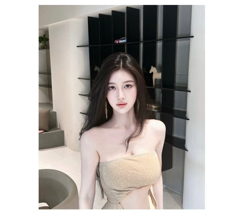 Escorts York Acomb - York - Photos for Gorgeous Asian Beauty - premium royalty service.