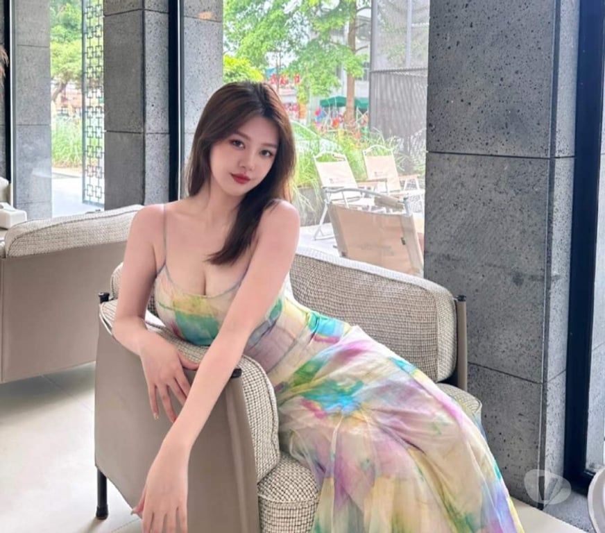 Escorts South West London Kingston upon Thames - Photos for Great Escort Service💋Kingston 07385664468