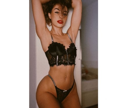 Escorts Guildford Town Centre Guildford - Photos for Just outcall🥰video confirmation