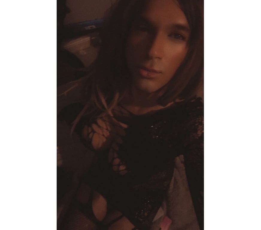  Gay massage West Berkshire Reading - West Berkshire - Photos for GAY FEM CROSSDRESSER LOOKING FOR “LADS”