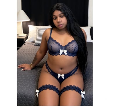 Transsexual Canary Wharf Station East London - Photos for TS SUPER HORNY🔥🔥24 7