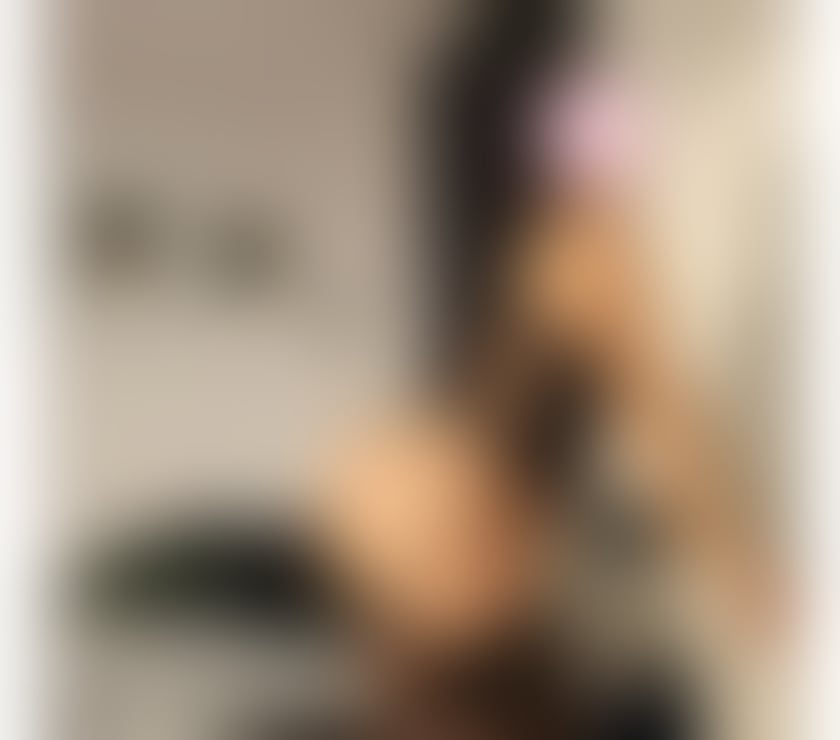 Escorts Somerset Bridgwater - Somerset - Photos for Hello, I'm Gyulia, sexy brunette party girl. 🥂👅