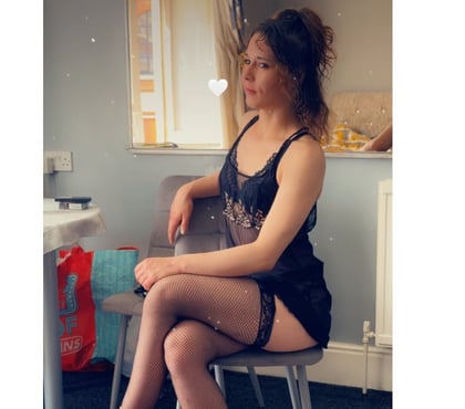 Brunette Escorts & Erotic Massage Braunstone Leicester - Photos for Remi is BACK ! English Naughty brunette