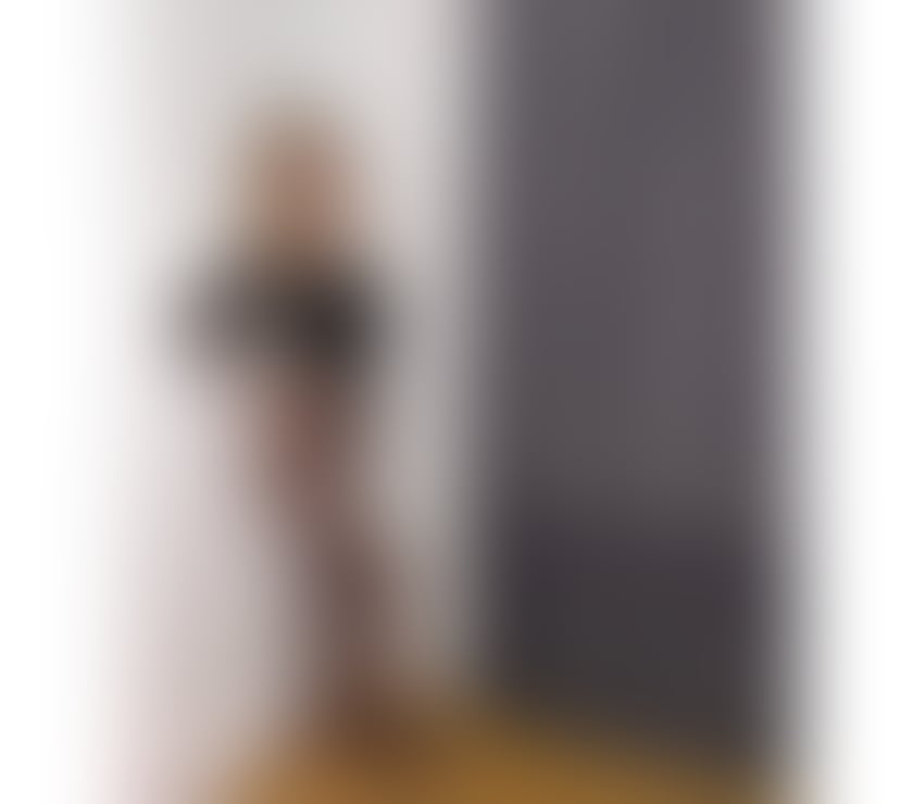 HEY BELLA BLONDA 23 YEARS OLD WITH A