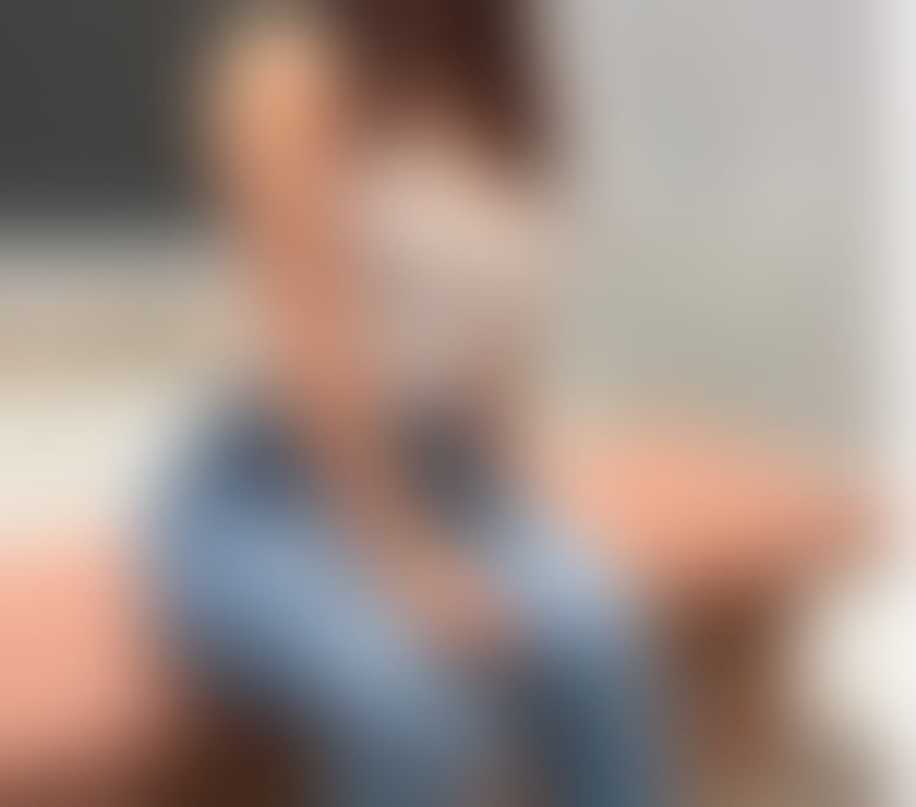 Elegant & friendly Indian gorgeous girl 🥳