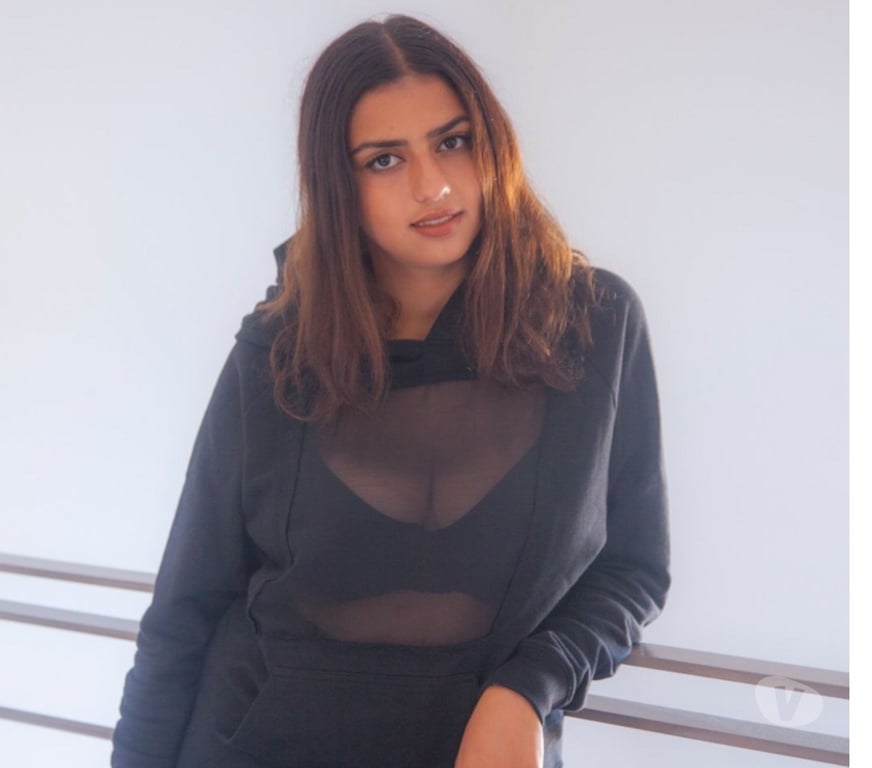 Escorts West Midlands Birmingham - Photos for NEW INDIAN MODEL AVAILABLE IN TOWN FOR INCALL AND OUTCALL