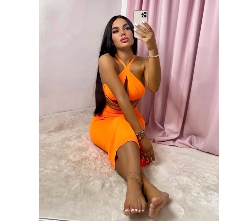 Escorts East London Aldgate East - East London - Photos for ALDGATE STATION🍑SEXY SARA🔥BJ OWO-FKISS-FULL GFE