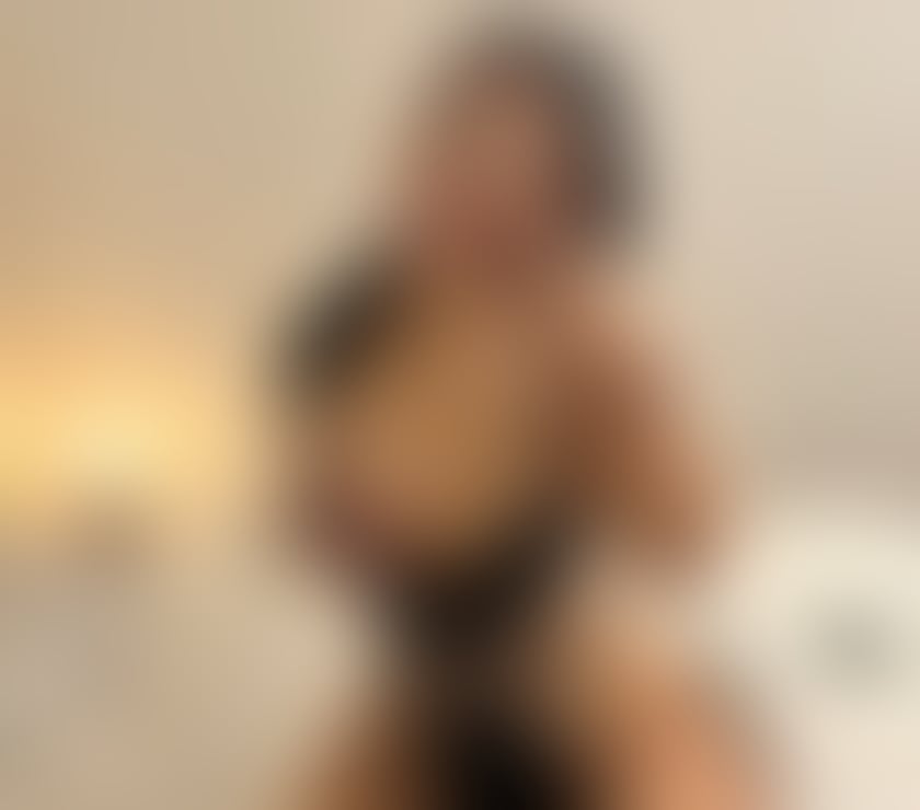 Escorts Lancashire Burnley - Photos for Emily new in town . Best services Incall-outcall.