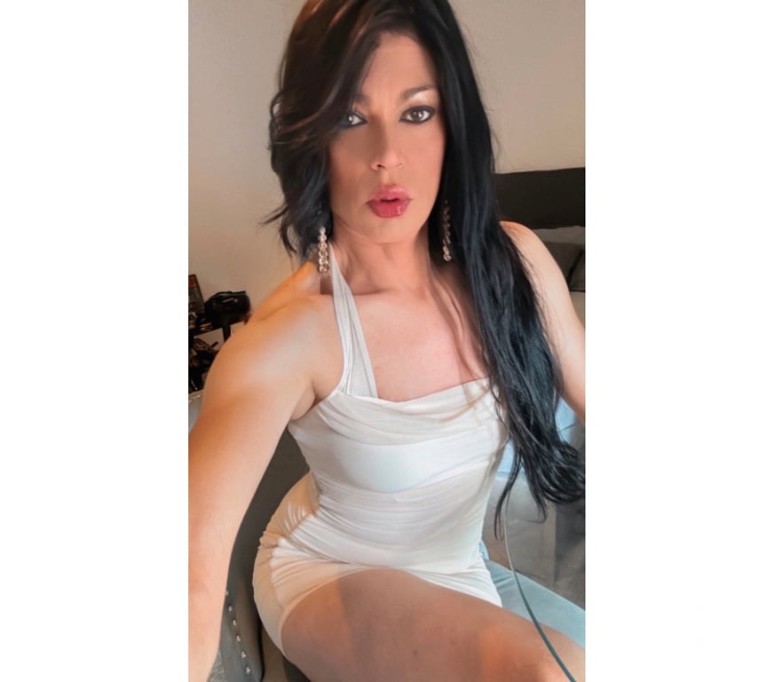 Escorts West London Hillingdon - Photos for Lorena tv trans XXL Brasilian 🇧🇷 only 3 days