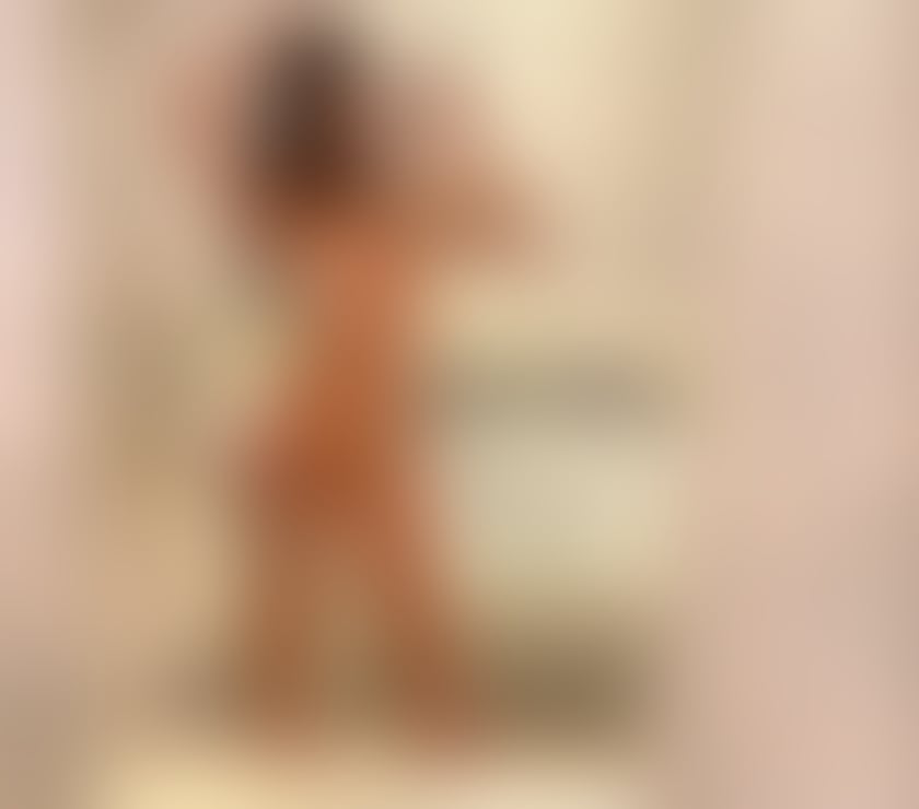 FIT BRUNETTE ❤️ BUSTY ❤️ OUTCALL