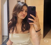 Petite & passionate - don't miss out