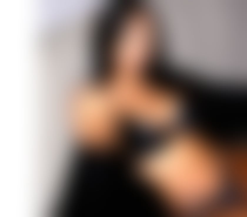  Escorts Portsmouth City Centre Portsmouth - Photos for Naughty Sexy Busty Asian