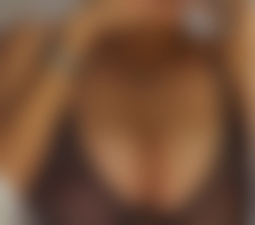 BEST PAIR OF POLISH TITS IN THE UK - ISABELLE