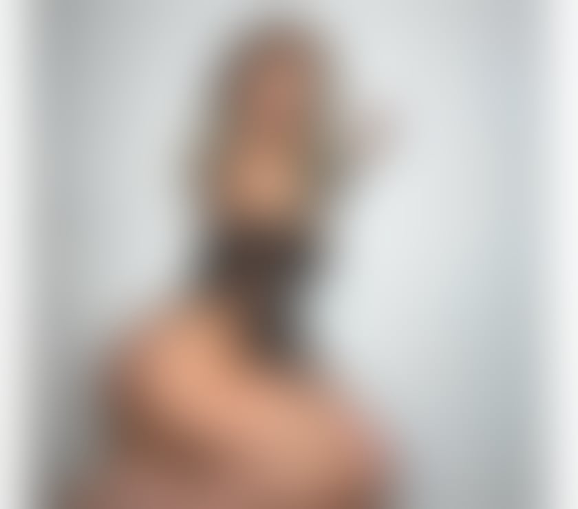 Escorts Surrey Guildford - Photos for 🔥 Sweet but Wild Blonde – Let’s Escape Together 🤫