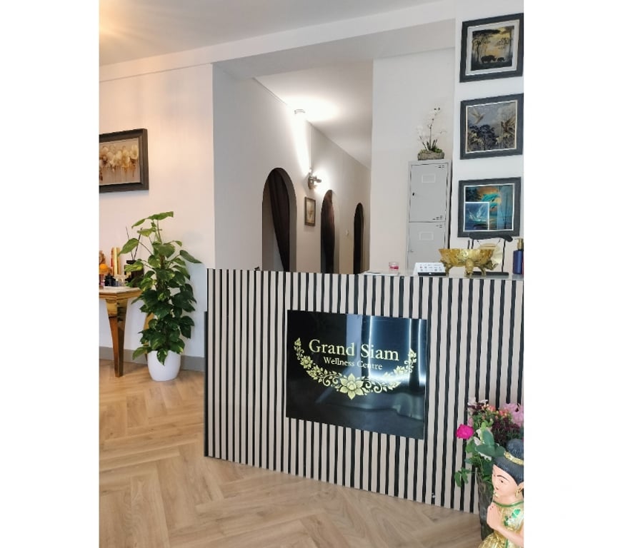 Full body massage Greater Manchester Salford - Photos for Jenny Thai girl offering Authentic Thai Massage