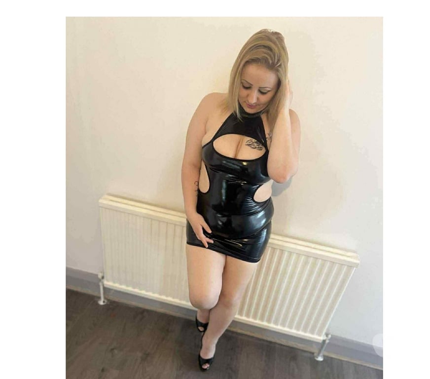 Escorts East London Woodford - East London - Photos for 🔥Sara🔥 incl OWO🥵