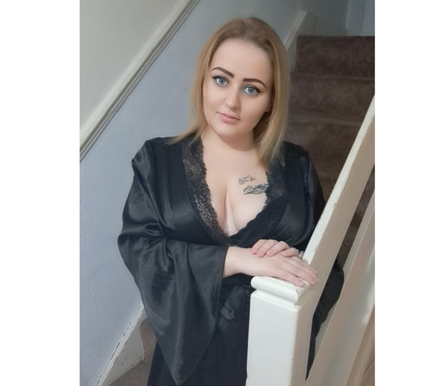 Escorts East London Woodford - East London - Photos for 🔥Sara🔥 incl OWO🥵