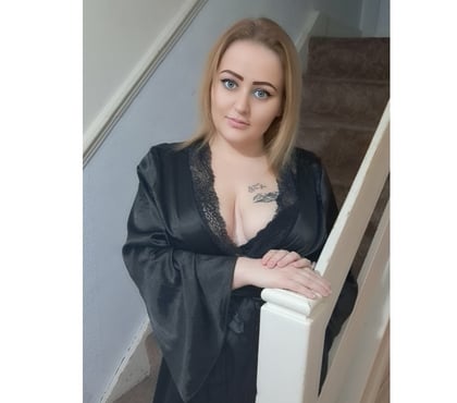  Escorts Woodford East London - Photos for 🔥Sara🔥 incl OWO🥵