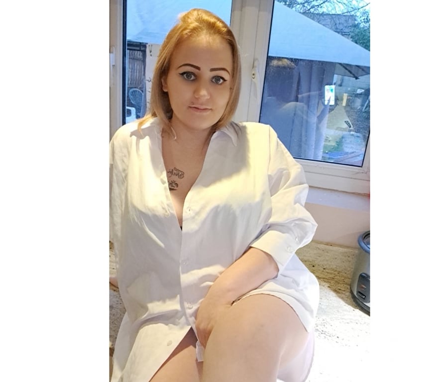 Escorts East London Redbridge - East London - Photos for 💥Sara💥 incl OWO🍑💥