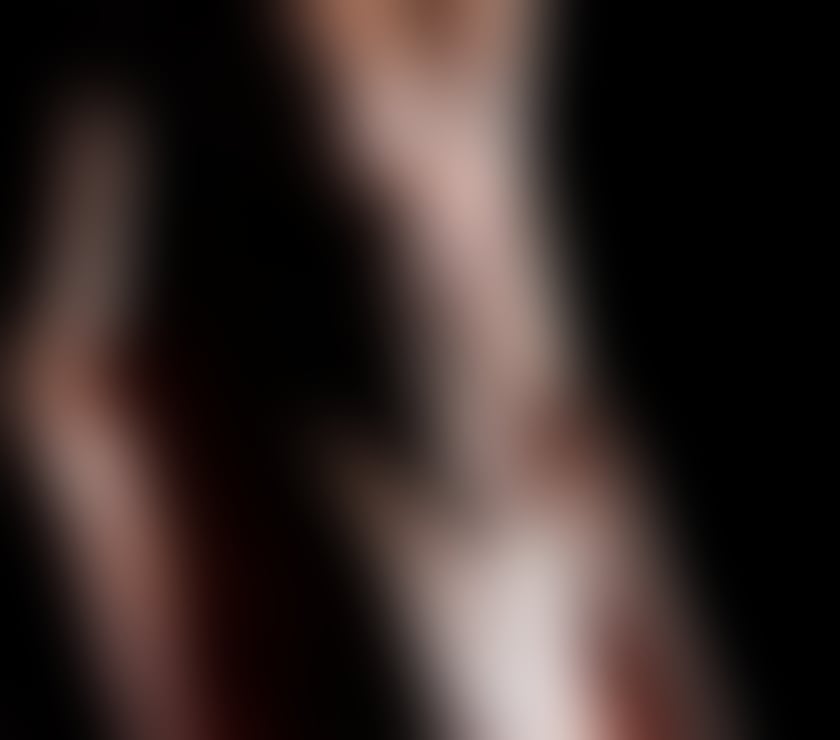 Escorts West Sussex Crawley - Photos for Escorting Women and men ,couples