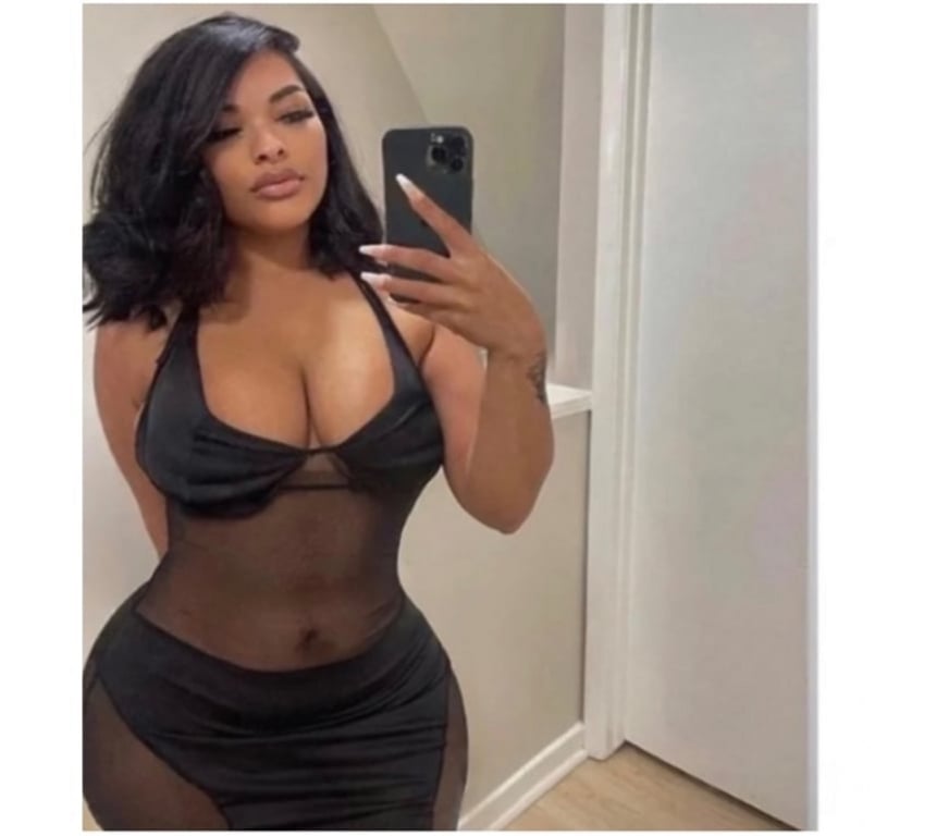 Escorts East London Leytonstone - East London - Photos for Mia 🔥 Confident, Fun & Totally Captivating