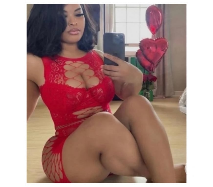 Escorts East London Leytonstone - East London - Photos for Mia 🔥 Confident, Fun & Totally Captivating