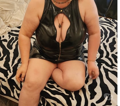  Escorts Ilford Redbridge - Photos for Hotwife Mandy. Naughty Milf