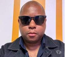 Gentleman available for ladies