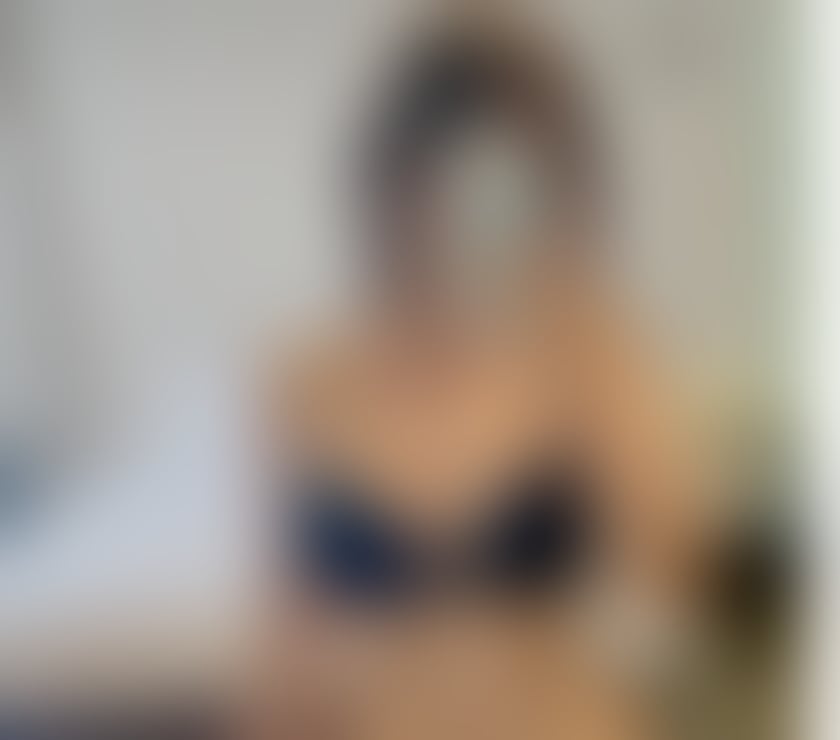 Escorts Stoke on Trent City Centre Stoke-on-Trent - Photos for Thai Vivian Massage New in town