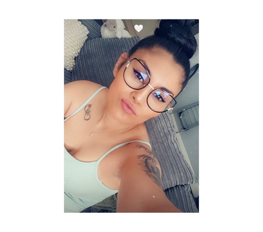 Escorts Derbyshire Derby - Photos for Hi i m Corina new