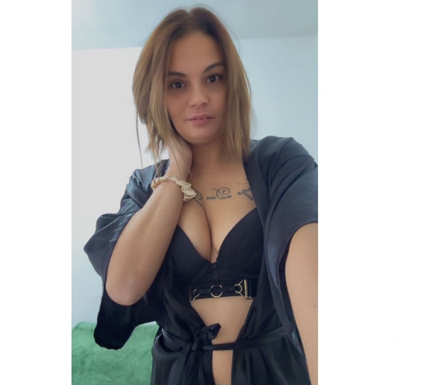 Escorts North West London Brent Cross - North West London - Photos for MILF 👅 NINA 💦 UNLIMITED