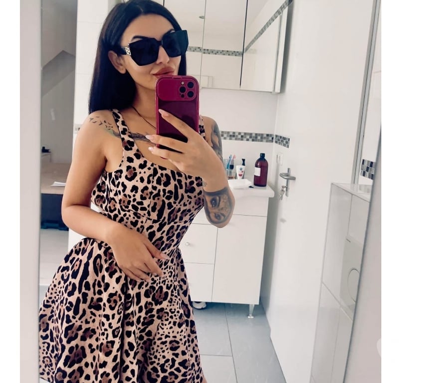 Escorts Barking and Dagenham Barking - Barking and Dagenham - Photos for SARA ✅HOT BRUNETTE ✅REAL NEW✅