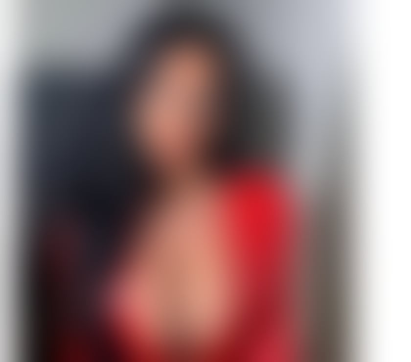 Photos for Izza ! Pretty girl. No rush.