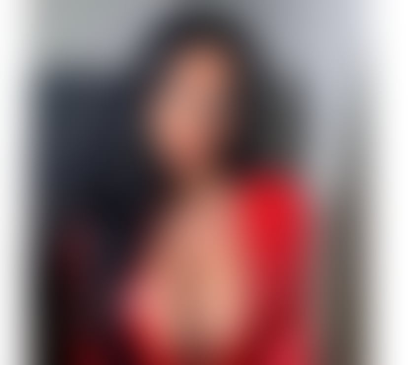 Photos for Izza ! Pretty girl. No rush.