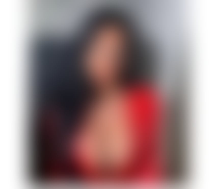 Photos for Izza ! Pretty girl. No rush.