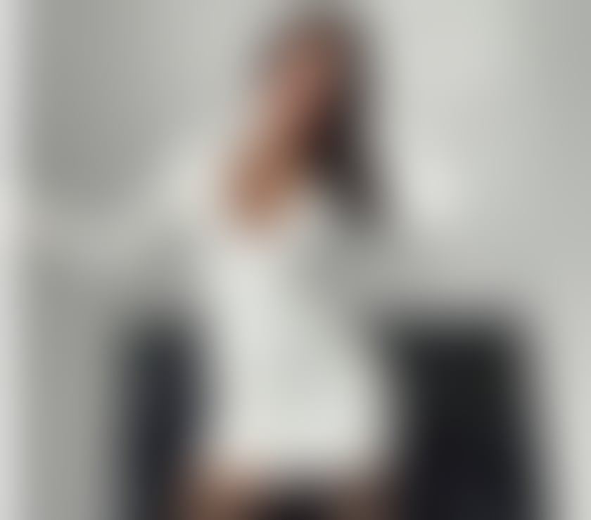 Photos for Izza ! Pretty girl. No rush.