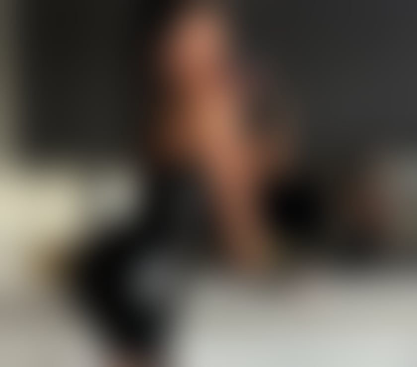 Photos for Izza ! Pretty girl. No rush.