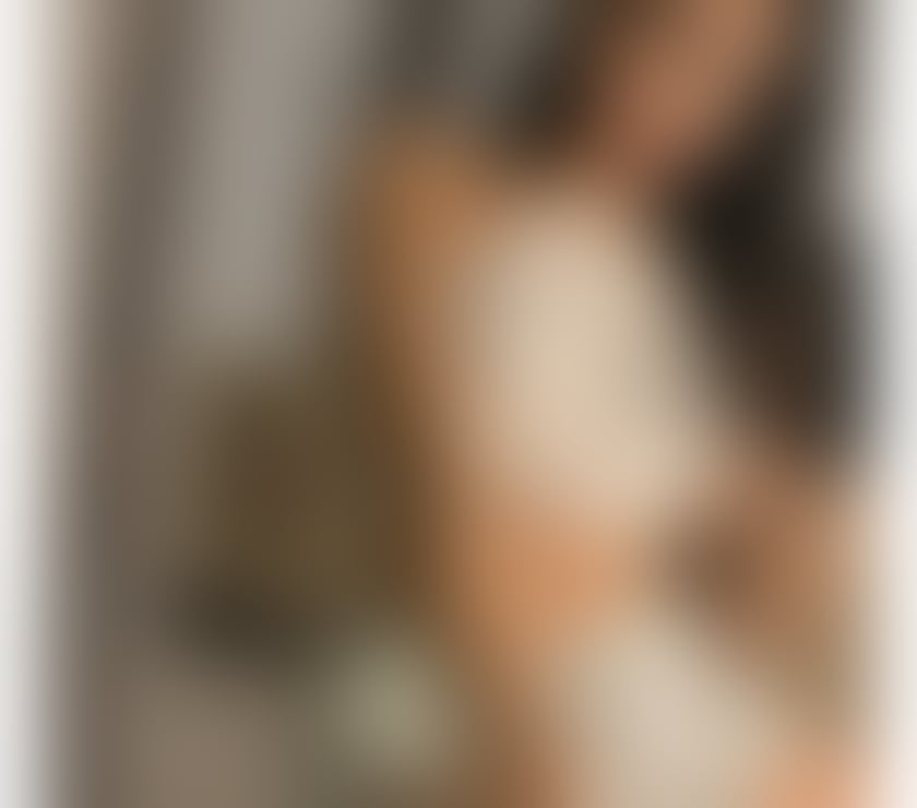 Asha, 22 - Indian girls B2B and tantric massage in SW11