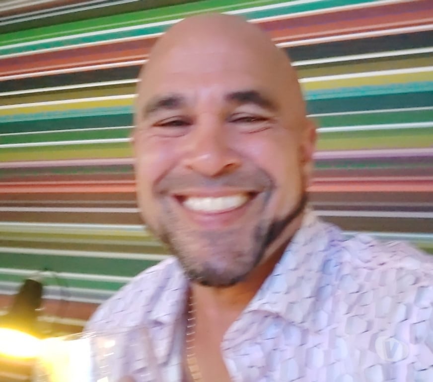 Escorts Worcestershire Redditch - Photos for Straight Male Escort with a Cheeky Smile😁