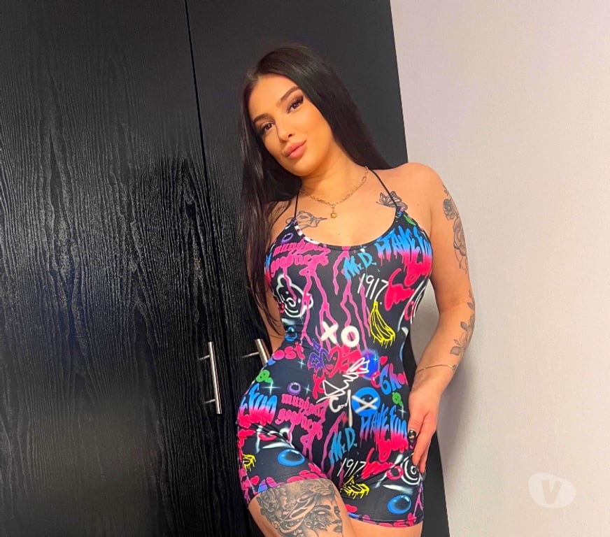 Escorts Lincolnshire South Holland - Photos for 🍒LAURA🔝SWEET 🍭 NAUGHTY 🔝 BRUNETTE🔝NO RUSH💯