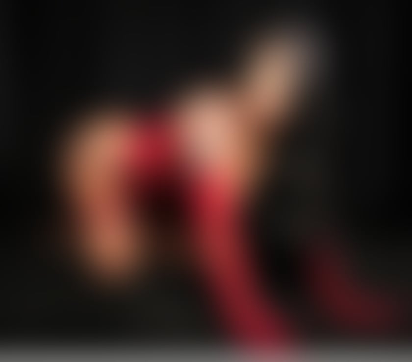 Escorts Surrey Woking - Photos for Party Girl Luna 💖🍑