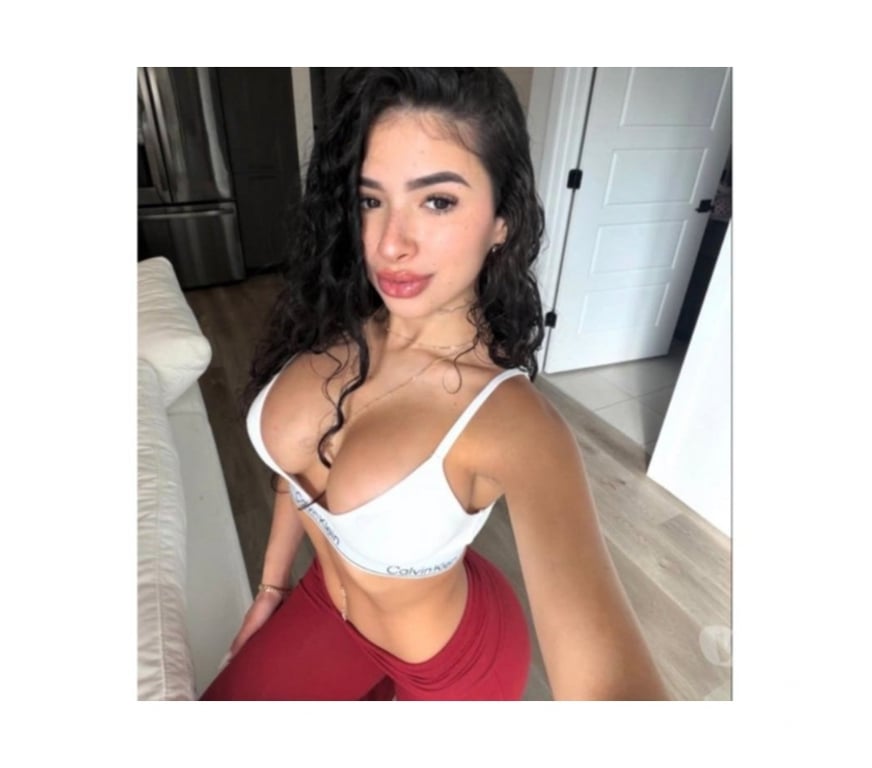 Escorts Wiltshire Swindon - Photos for I'm a young brunette of 22 years old, with a natural body