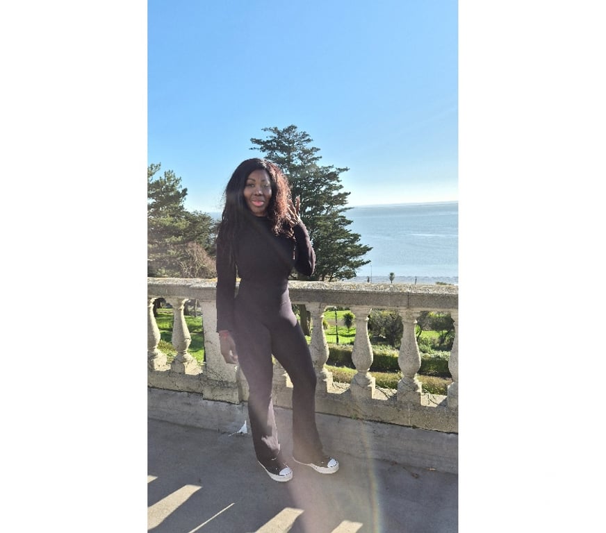 Escorts Essex Southend-on-Sea - Photos for my name is Veronica SS0 7NE txt on wasap