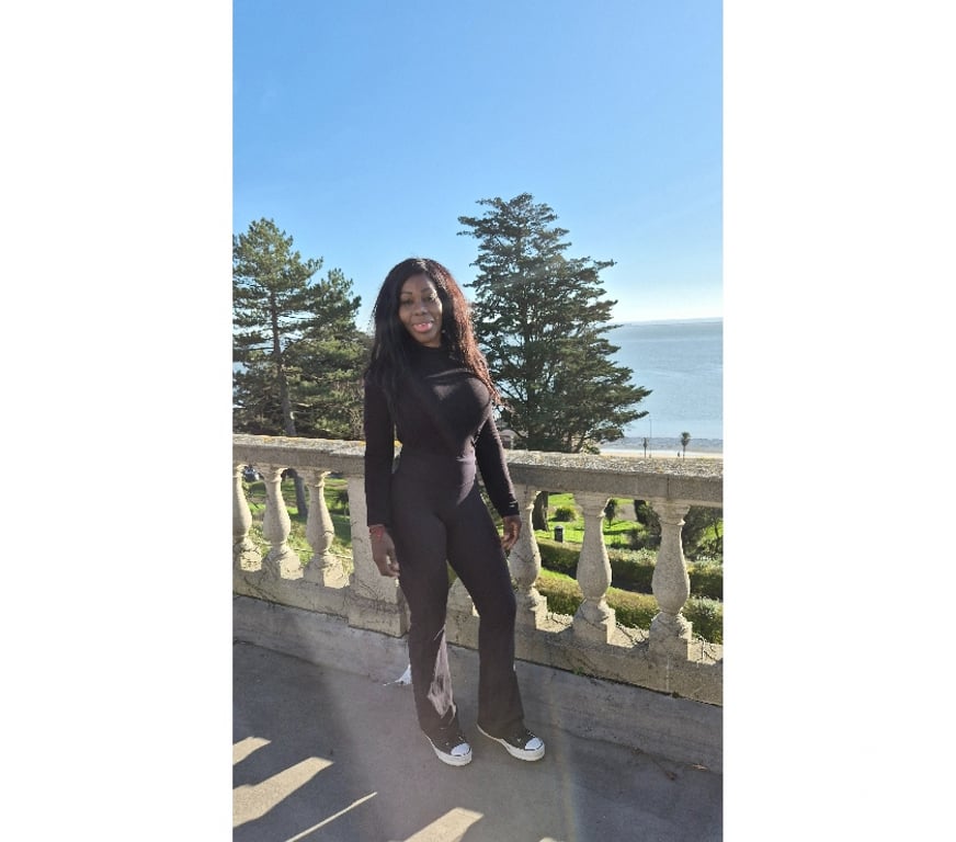 Escorts Essex Southend-on-Sea - Photos for my name is Veronica SS0 7NE txt on wasap