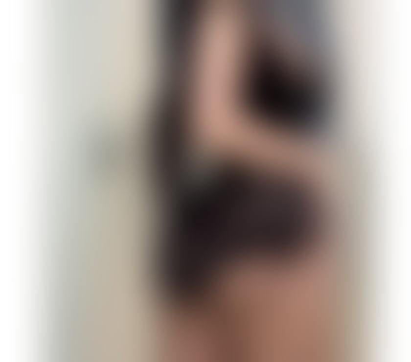 Photos for Kamilla🇧🇷 ‎‬Party🎉 Real Photos🫦