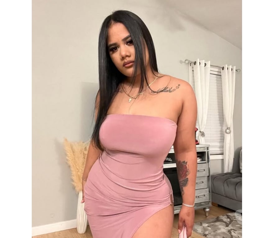 Escorts South West London Sutton - Photos for SOFIA BRAZILIAN GIRL 🥳PARTY 🔥🍯🍓GORGEUS🍑🔥