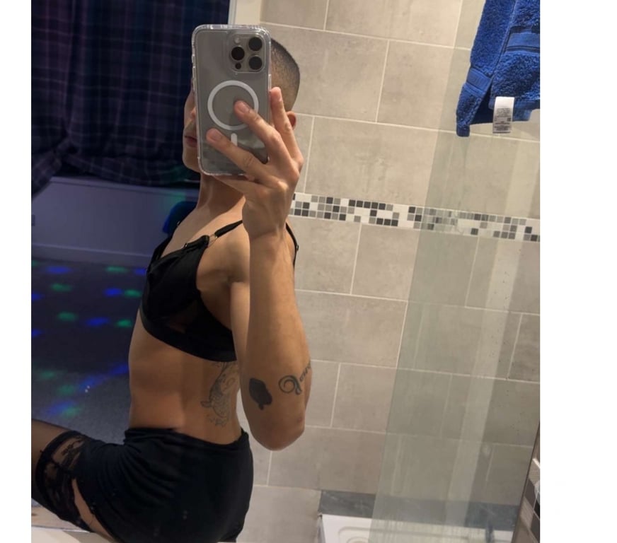 Trans Escorts Kent Tunbridge Wells - Photos for 👠 Feemboy 😈 party