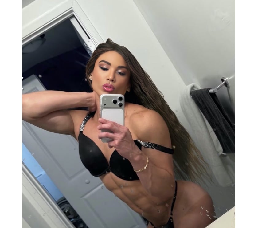 Trans Escorts East London Stratford - DLR Station - East London - Photos for 🔥 Sabrina TS Latina Elegant & Discreet Companion 🔥